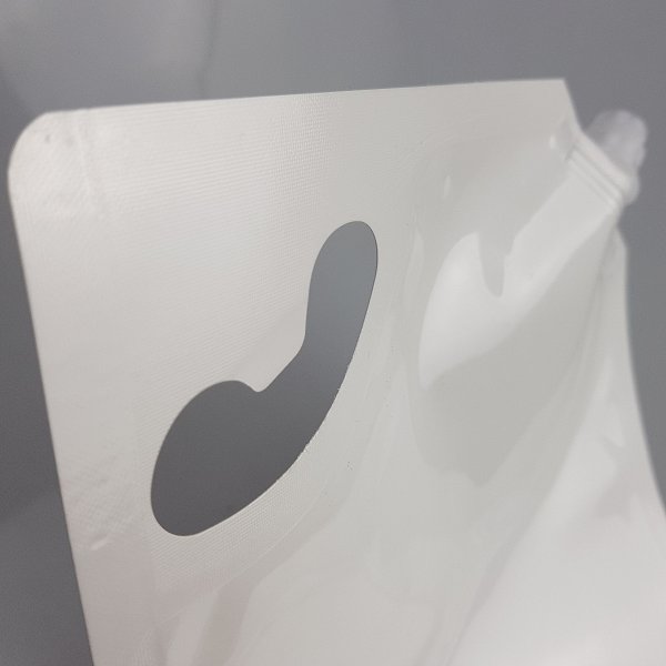 White Liquid Pouch (Hot Fillable)