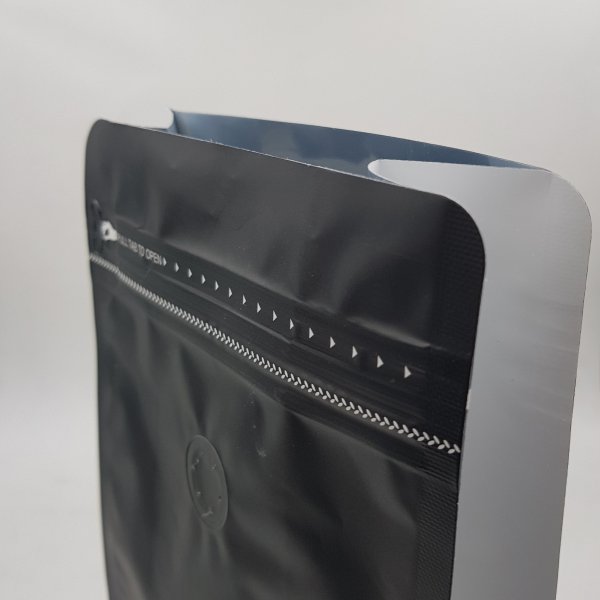 Black,White Coffee Pouch (Easy Zip)